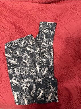 LuLaRoe Black & White  Tigger Print Leggings